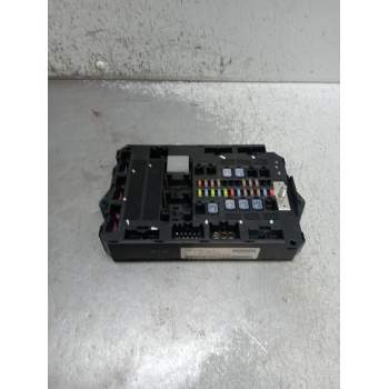 CAJA RELES / FUSIBLES 8X2T14B476AD 7340955430 2007