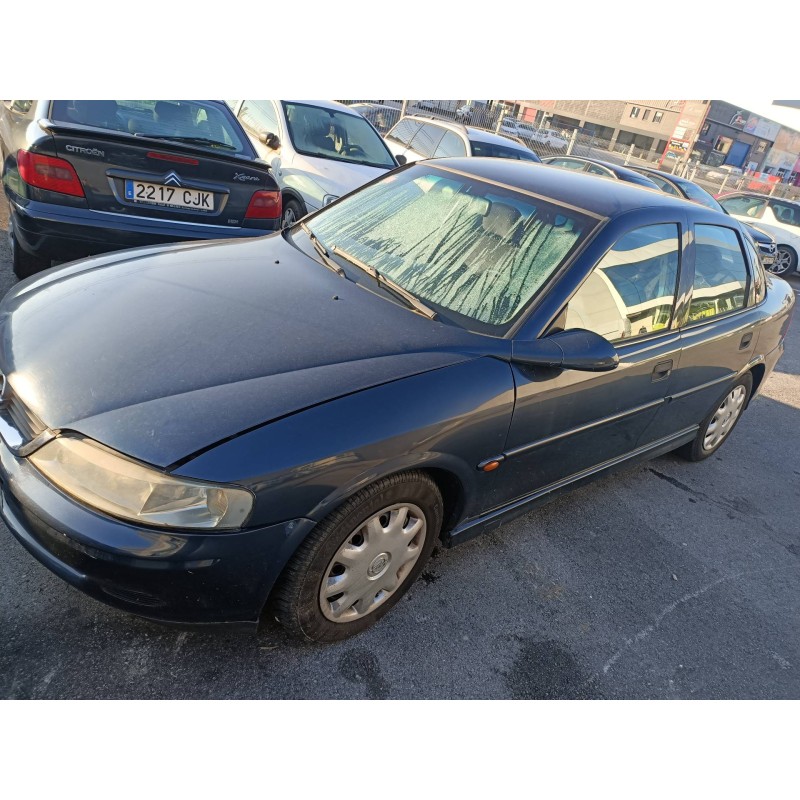 opel vectra b berlina del año 1999