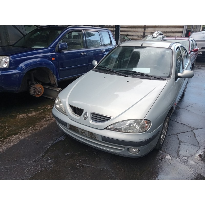 renault megane i fase 2 berlina (ba0) del año 2000