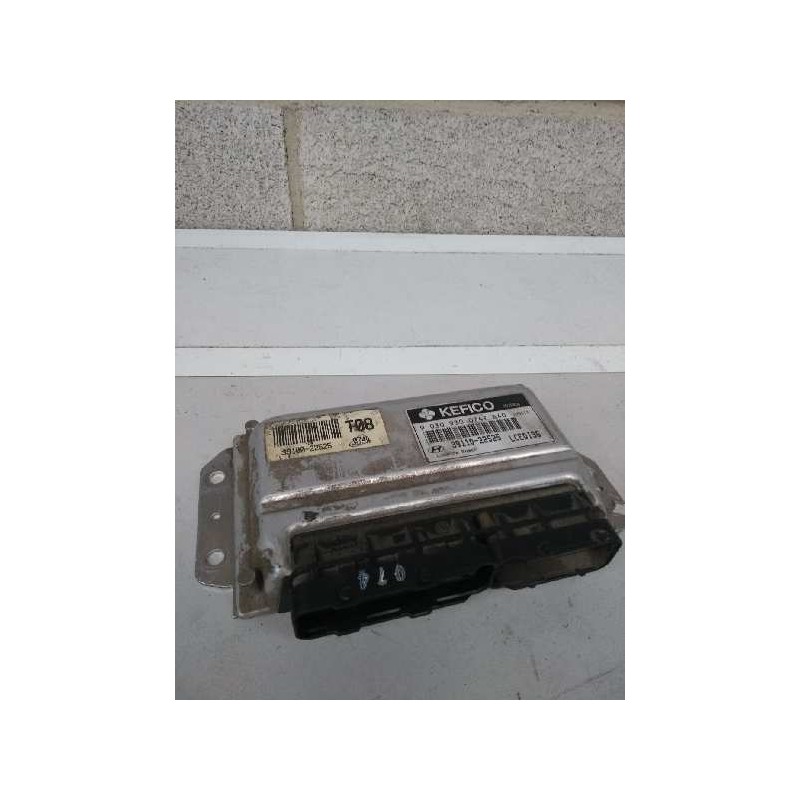 Recambio de centralita motor uce para hyundai accent (lc) 1.3 cat referencia OEM IAM 3911022525 9030930074F LCE0I36 T08