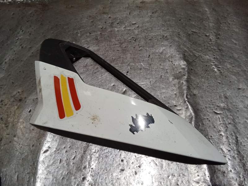 Recambio de moldura para bmw r 1200 r 1200 rt (k26) referencia OEM IAM   