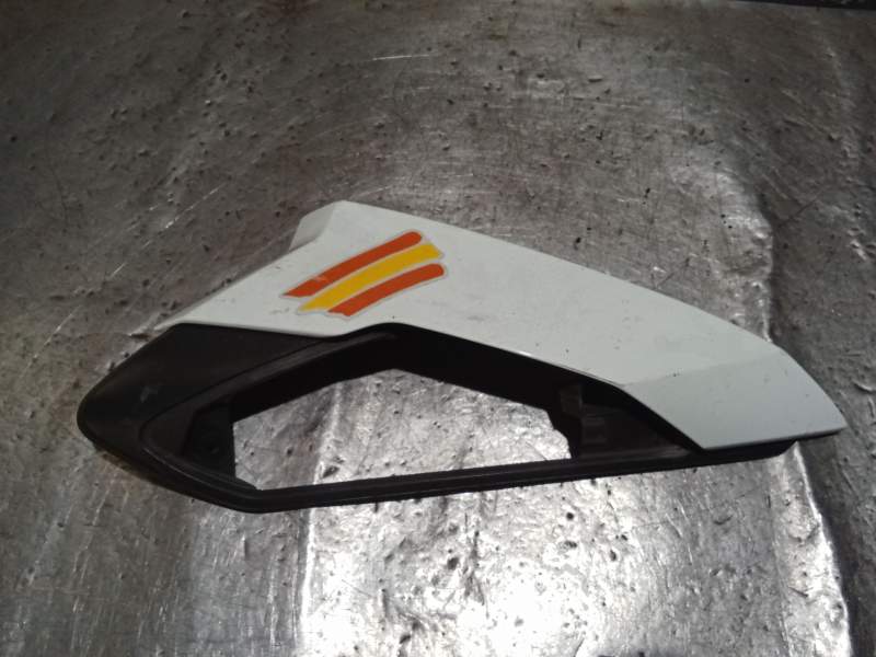 Recambio de moldura para bmw r 1200 r 1200 rt (k26) referencia OEM IAM DERECHO  