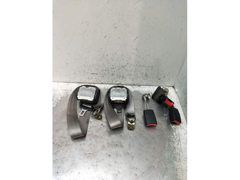 Recambio de juego cinturones trasero para audi a4 b7 avant (8ed) 2.5 tdi referencia OEM IAM  5P 2005