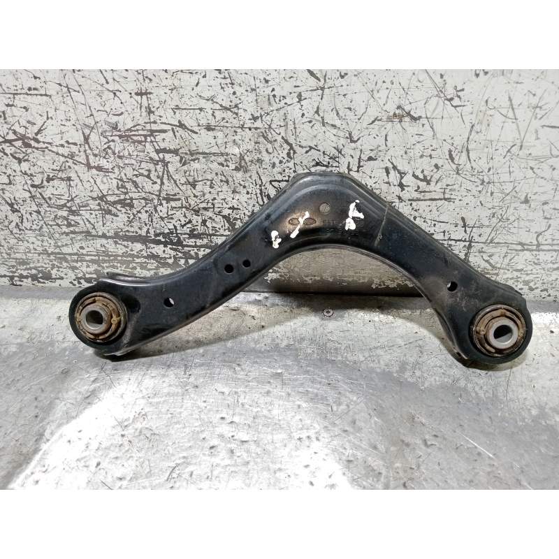 Recambio de brazo suspension superior trasero derecho para hyundai i30 (pd) essence referencia OEM IAM 55101G4AA0 10G 2016