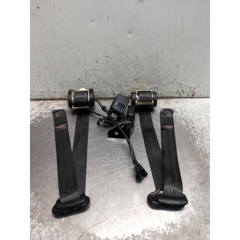 Recambio de juego cinturones trasero para peugeot 207 1.6 hdi referencia OEM IAM   5P