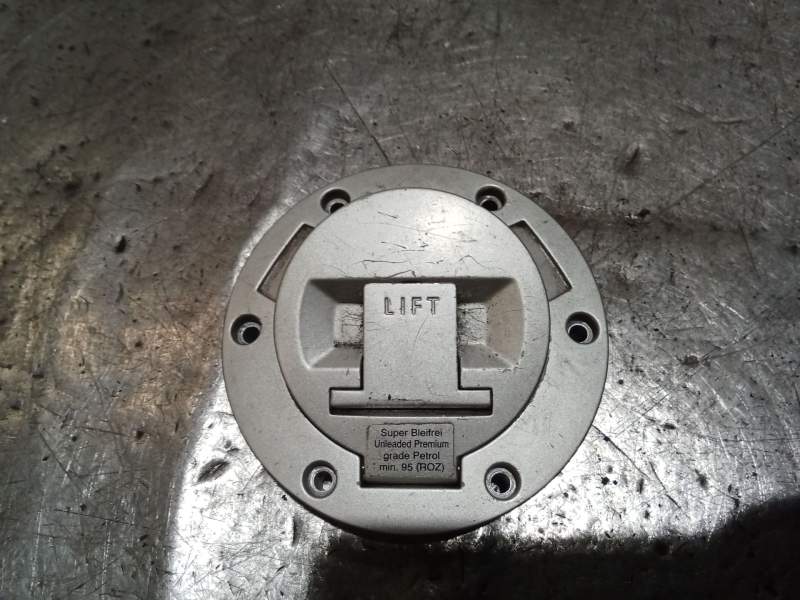 Recambio de tapa exterior combustible para bmw r 1200 r 1200 rt (k26) referencia OEM IAM   