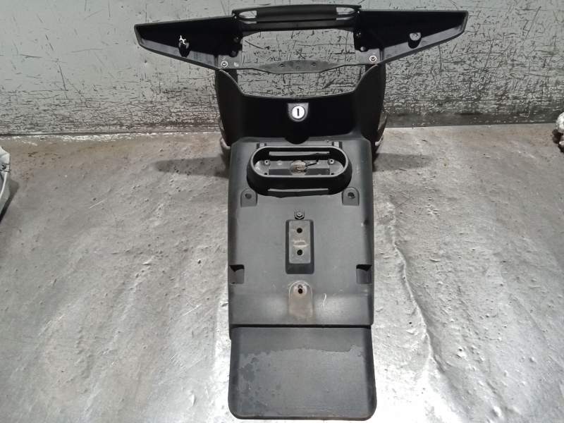 Recambio de guardabarros trasero para bmw r 1200 r 1200 rt (k26) referencia OEM IAM   