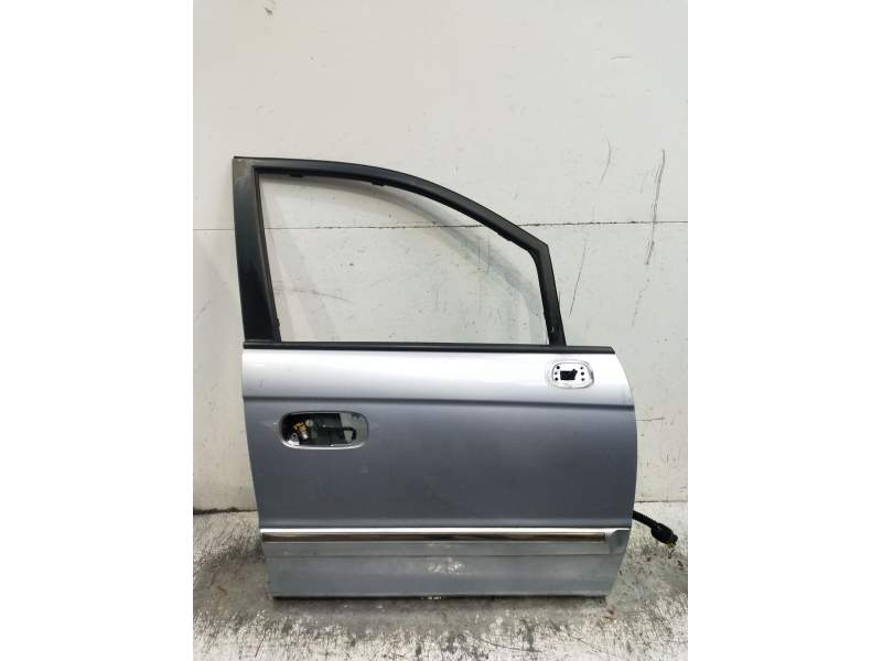 Recambio de puerta delantera derecha para hyundai trajet (fo) 2.0 referencia OEM IAM   