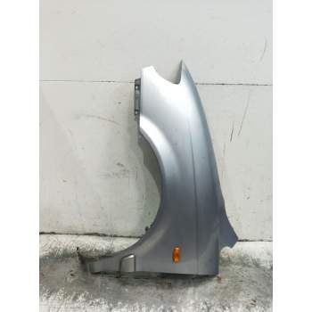 ALETA DELANTERA IZQUIERDA 2000