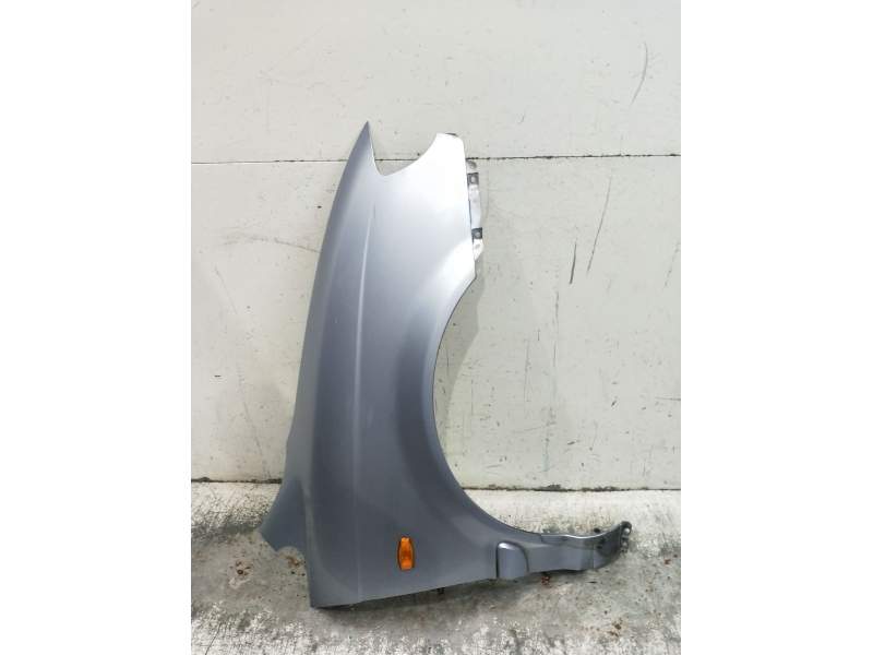 Recambio de aleta delantera derecha para hyundai trajet (fo) 2.0 referencia OEM IAM   2000
