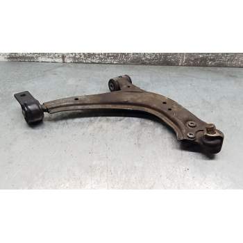 BRAZO SUSPENSION INFERIOR DELANTERO DERECHO 16G 2004