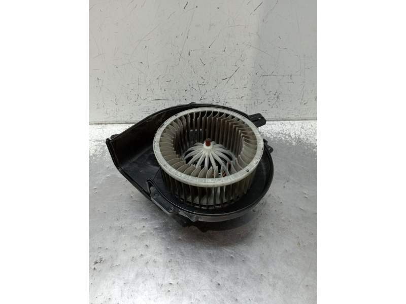 Recambio de motor calefaccion para volkswagen polo v (6r1, 6c1) 1.2 referencia OEM IAM 6Q1819015  2009
