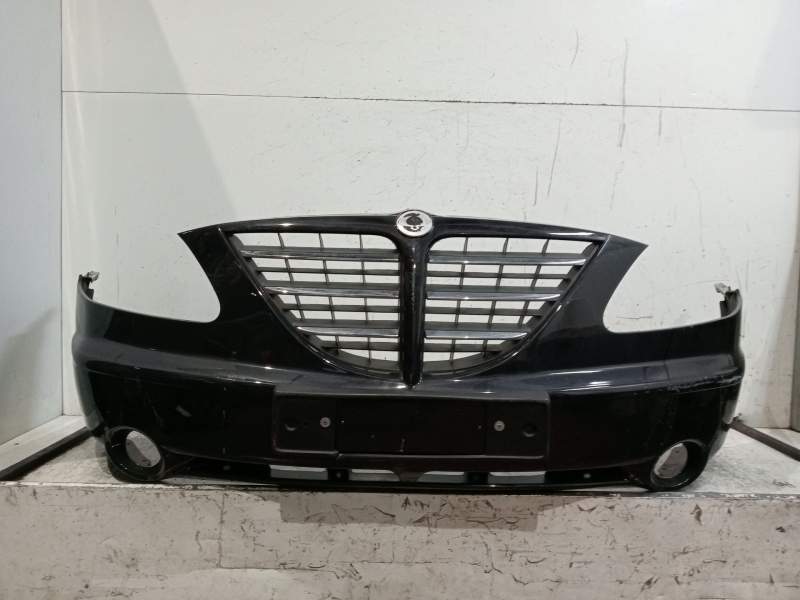 Recambio de paragolpes delantero para ssangyong rodius i 2.7 xdi referencia OEM IAM   2005