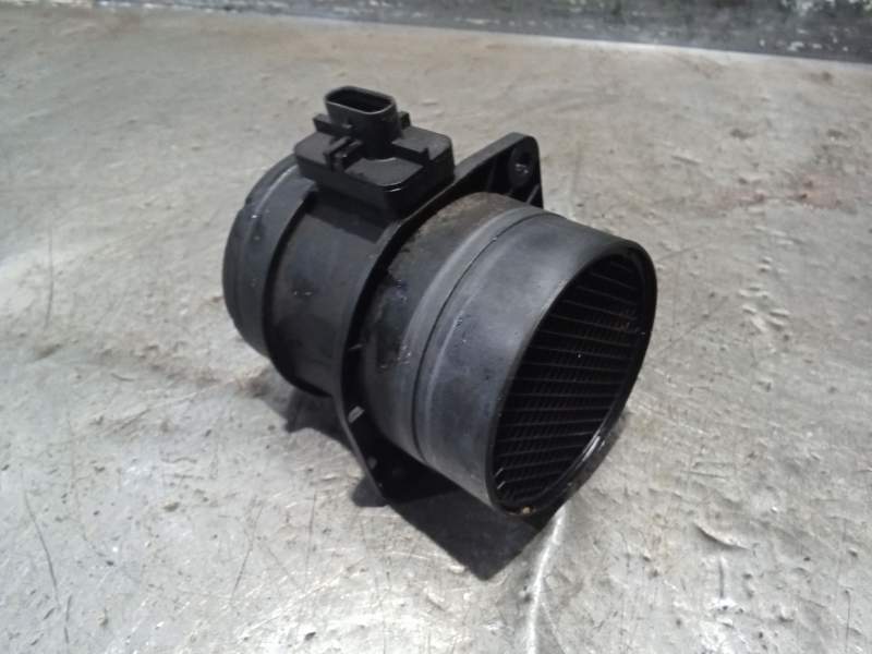 Recambio de caudalimetro para audi a3 sportback (8va, 8vf) 2.0 tdi referencia OEM IAM 0281002956  