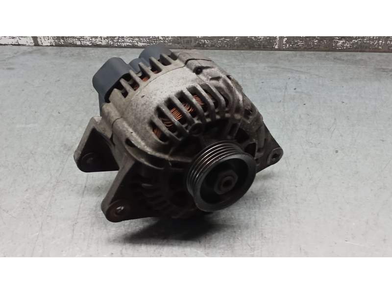 Recambio de alternador para hyundai trajet (fo) 2.0 referencia OEM IAM 3730038400 20G 2000
