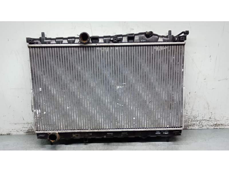 Recambio de radiador agua para hyundai trajet (fo) 2.0 referencia OEM IAM 253103A101 20G 2000