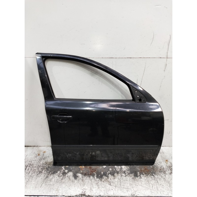 Recambio de puerta delantera derecha para skoda octavia berlina (1z3) referencia OEM IAM   5P