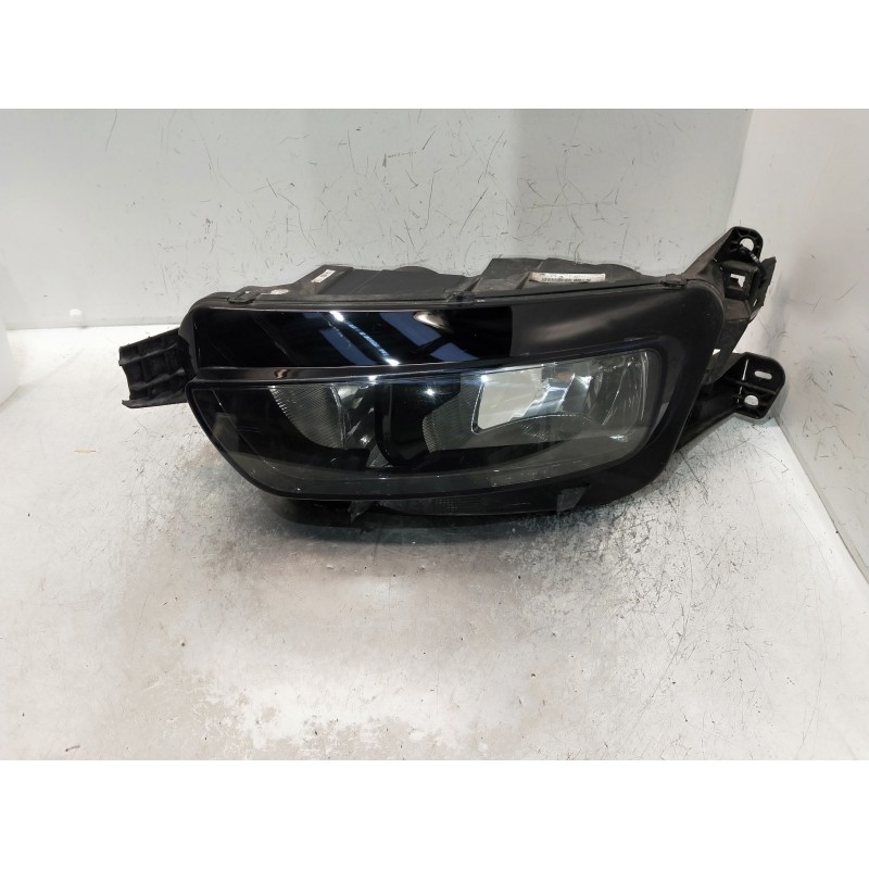 Recambio de faro izquierdo para citroen c4 picasso referencia OEM IAM 9875974980  