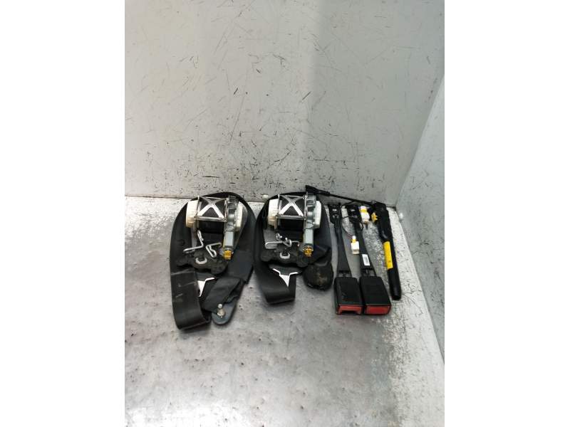 Recambio de juego cinturones delantero para peugeot 5008 (0u_, 0e_) 1.6 bluehdi 120 referencia OEM IAM  5P 2012