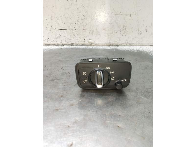 Recambio de mando luces para audi a3 sportback (8va, 8vf) 2.0 tdi referencia OEM IAM 8V0941531L  2012