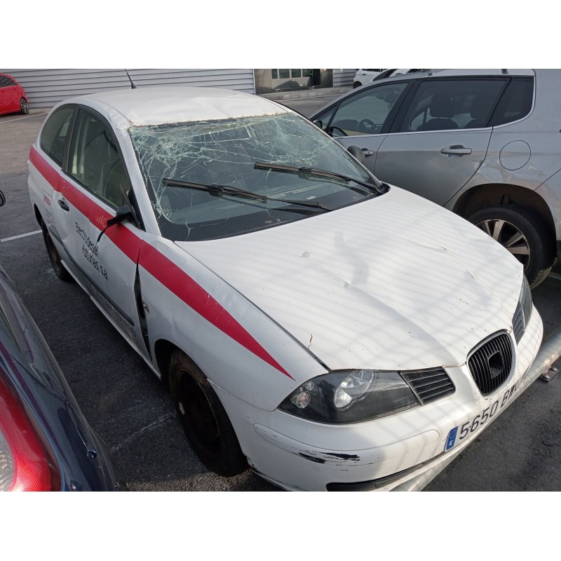 seat ibiza (6l1) del año 2002