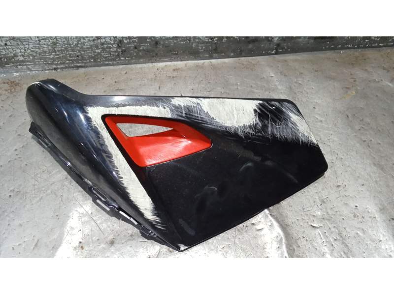 Recambio de moldura para peugeot speedfight 4 125 speedfight 125 referencia OEM IAM   
