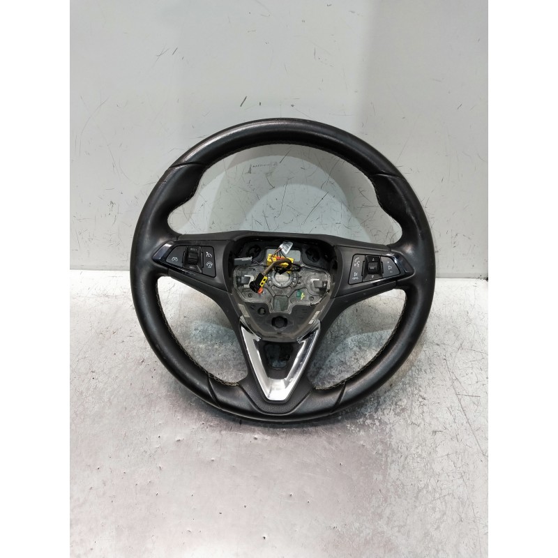 Recambio de volante para opel astra k lim. 5türig referencia OEM IAM 34210940A 34200834D 