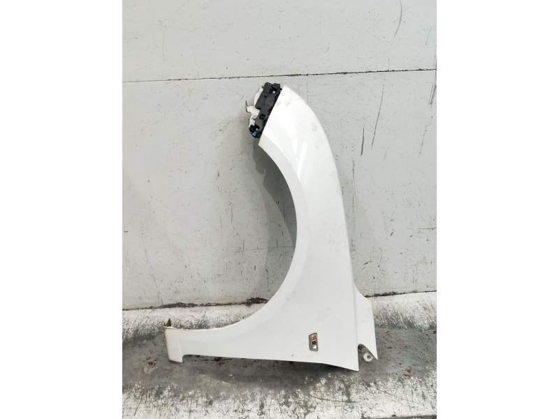 Recambio de aleta delantera izquierda para chevrolet cruze (j300) 2.0 cdi referencia OEM IAM   