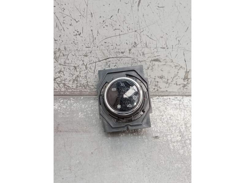 Recambio de mando multifuncion para seat ateca (kh7, khp) 2.0 tdi referencia OEM IAM 575927531C 10134596 2016