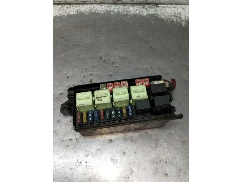 Recambio de caja reles / fusibles para mini mini (r50, r53) cooper referencia OEM IAM 132947130202  2001