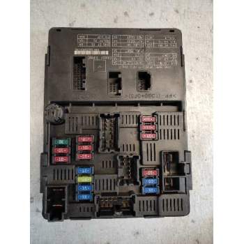 CAJA RELES / FUSIBLES 284B71HR0C 