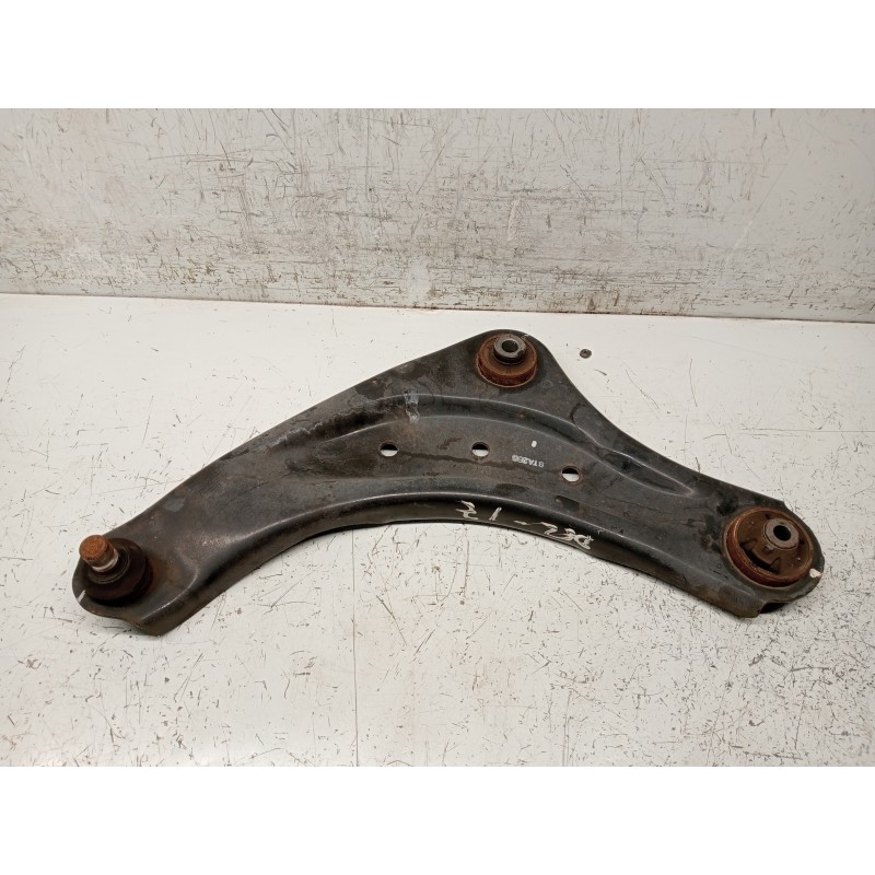 Recambio de brazo suspension inferior delantero izquierdo para nissan leaf referencia OEM IAM   