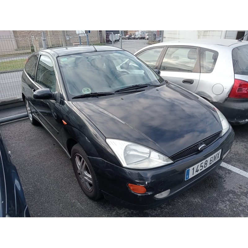 ford focus berlina (cak) del año 2001