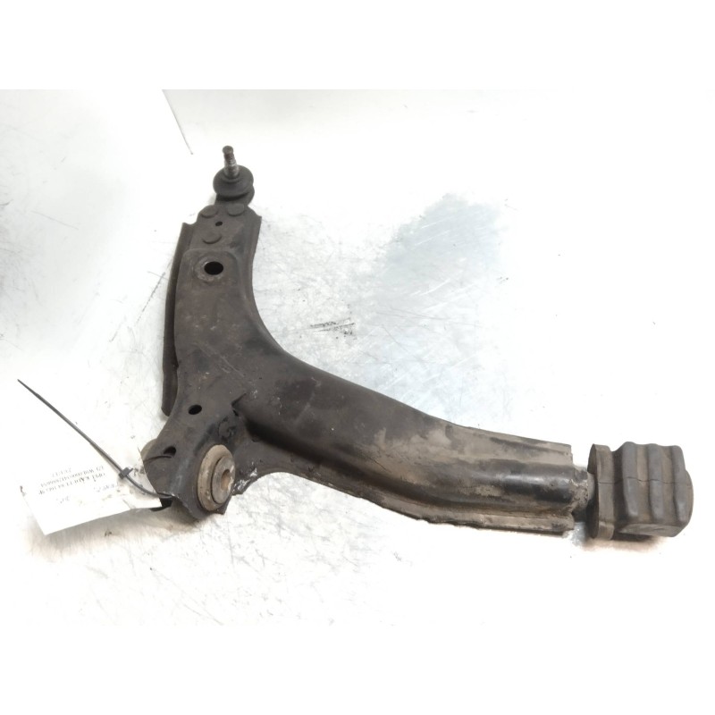 Recambio de brazo suspension inferior delantero derecho para opel kadett e 1.6 referencia OEM IAM   