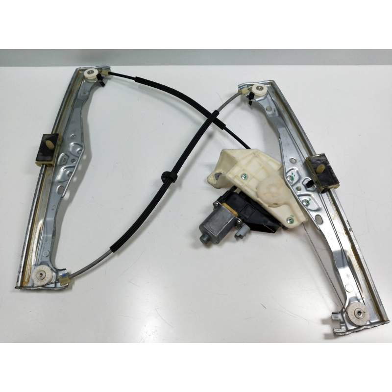 Recambio de elevalunas delantero derecho para citroën c4 cactus referencia OEM IAM 9674252480  5P