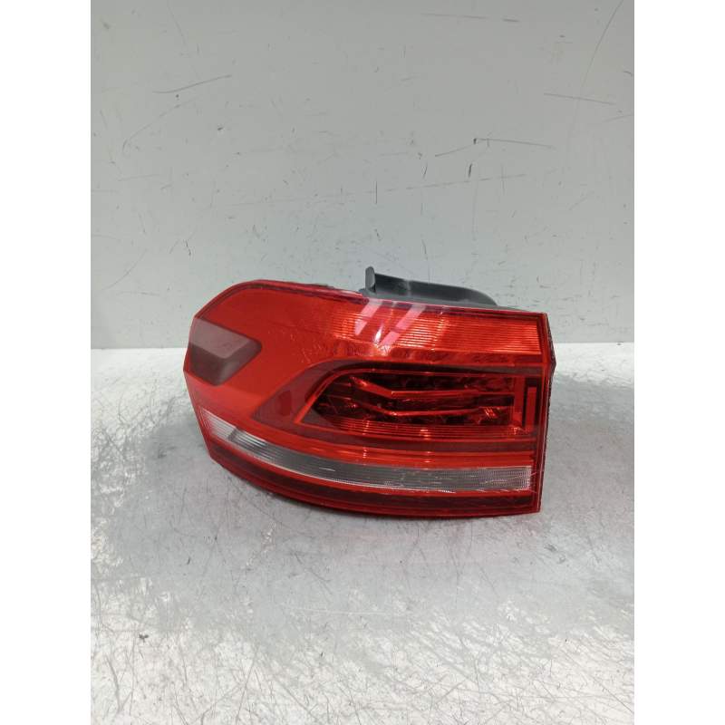 Recambio de piloto trasero izquierdo para volkswagen touran (5t1) 1.6 tdi referencia OEM IAM   