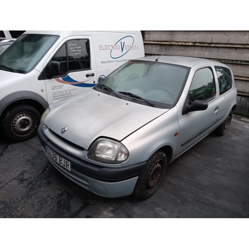 renault clio ii fase i (b/cbo) del año 2001