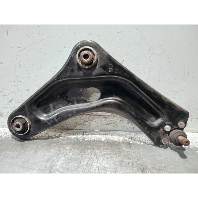 Recambio de brazo suspension inferior delantero derecho para citroen c3 picasso referencia OEM IAM   