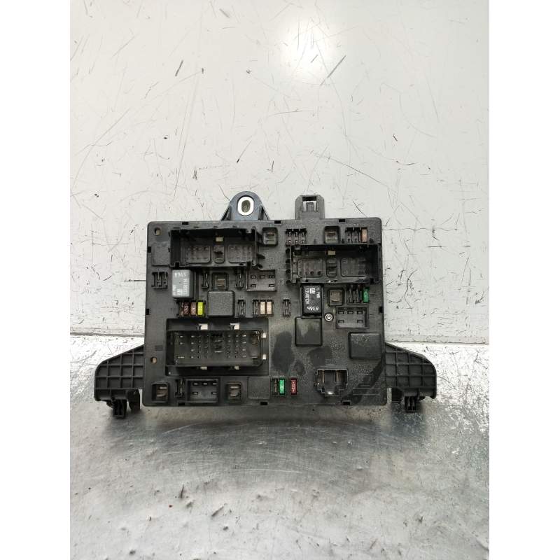 Recambio de caja reles / fusibles para opel astra j (p10) 1.6 (68) referencia OEM IAM 365927271 1110021AA 2010