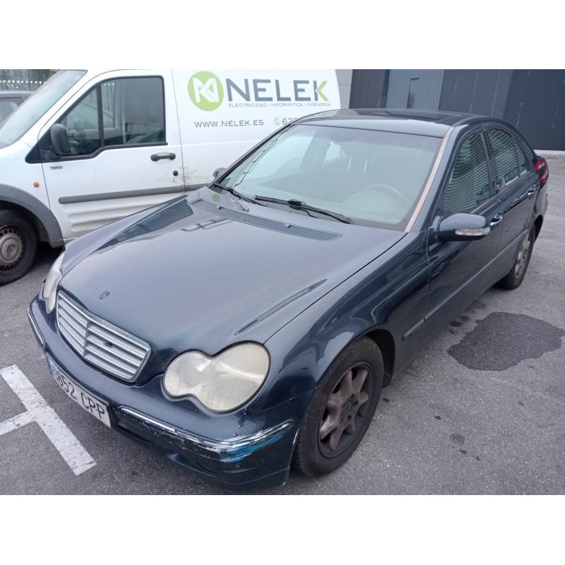 mercedes clase c (w203) berlina del año 2003