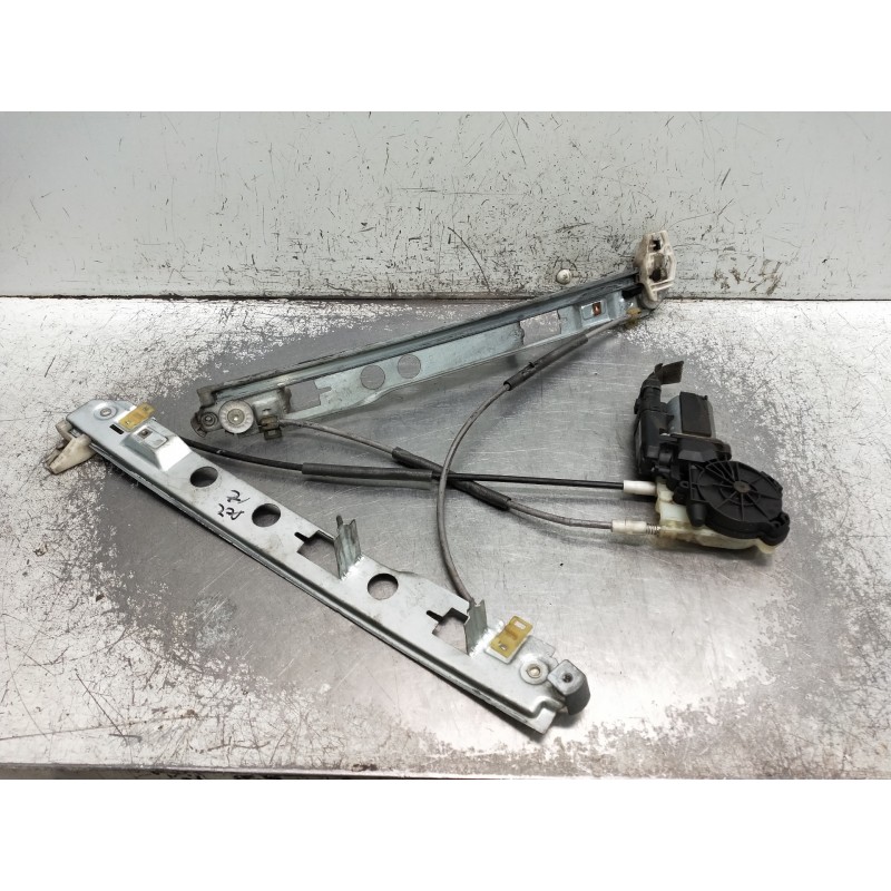 Recambio de elevalunas delantero izquierdo para renault megane ii berlina 5p referencia OEM IAM 128000471  5P