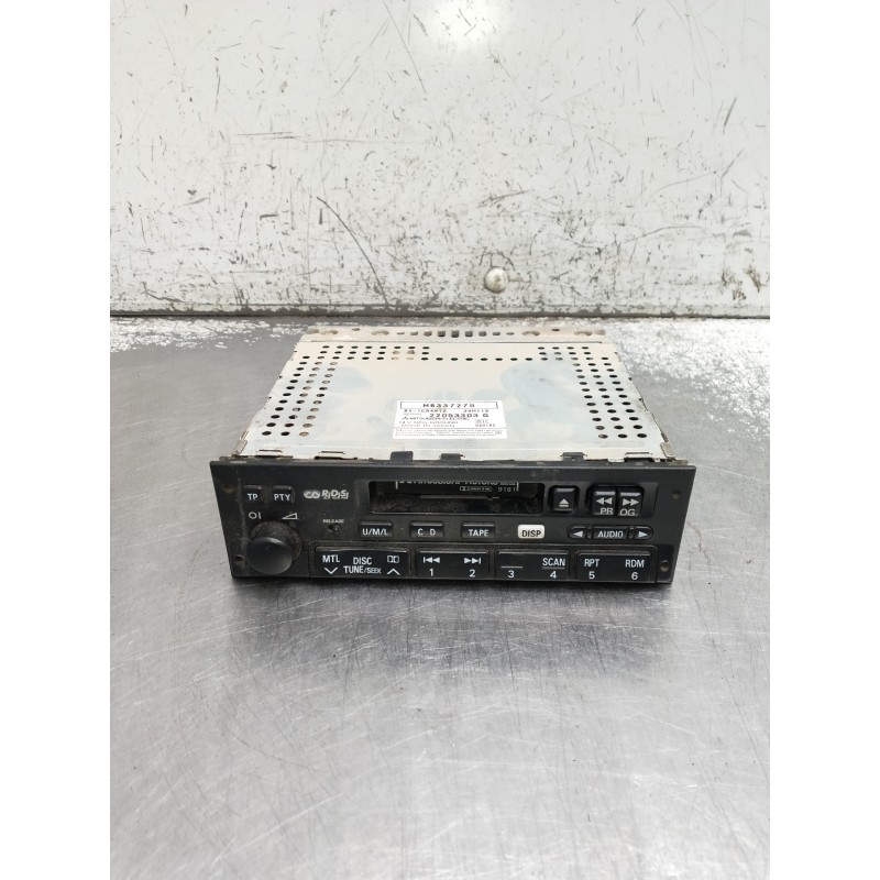 Recambio de sistema audio / radio cd para mitsubishi montero (v60/v70) referencia OEM IAM MR337278 22053303 