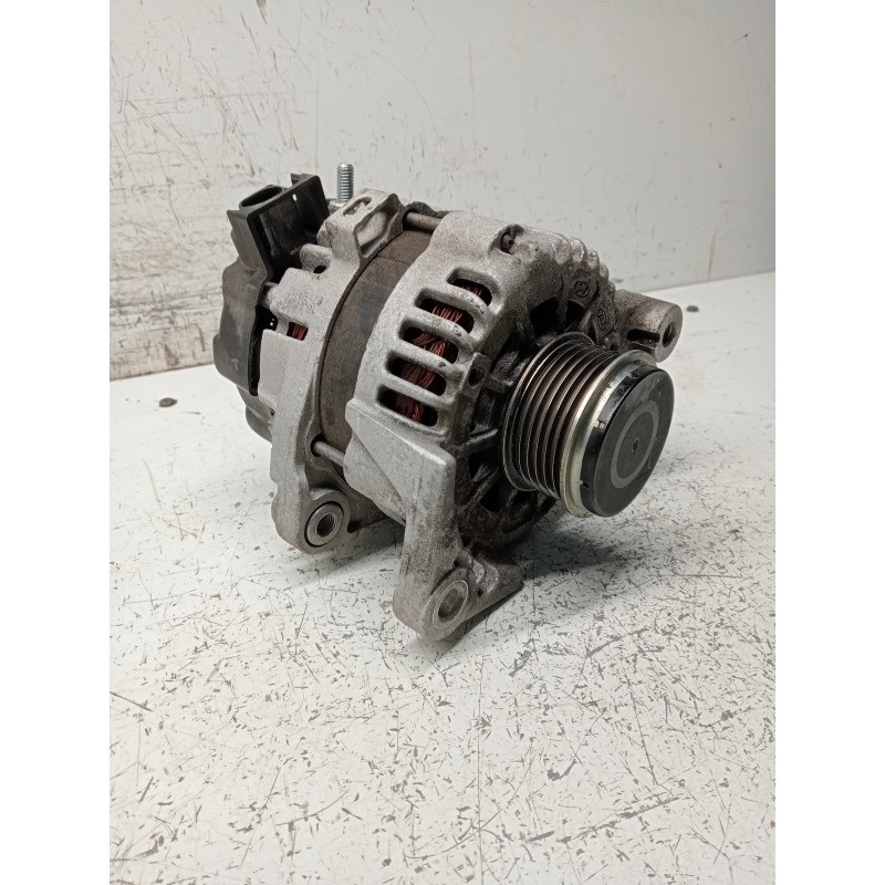 Recambio de alternador para kia rio (yb) referencia OEM IAM 3730004950  