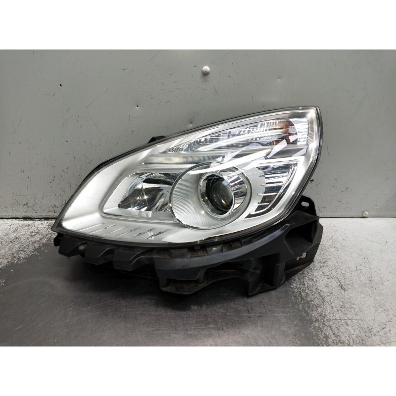 Recambio de faro izquierdo para renault scenic ii referencia OEM IAM 1EL00944709 7701065 