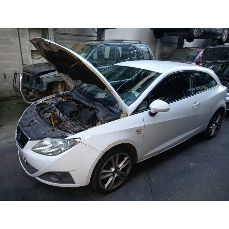 seat ibiza (6j5) del año 2009