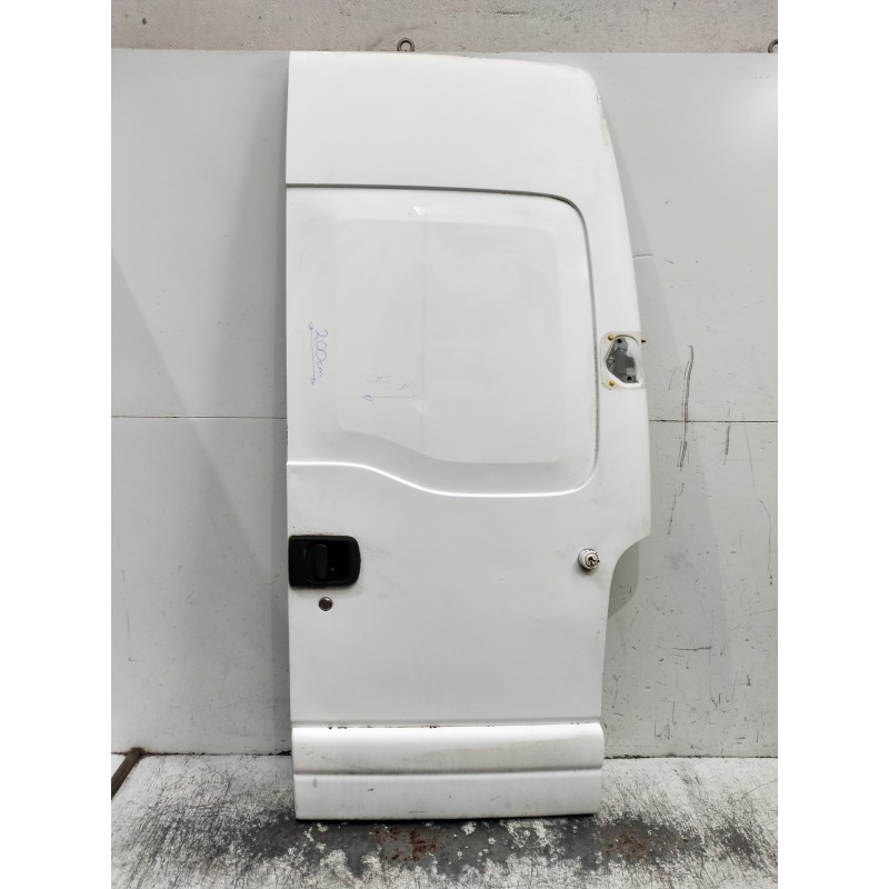 Recambio de puerta trasera derecha para renault master desde ´98 referencia OEM IAM   5P