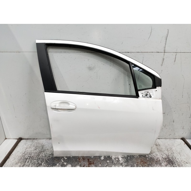 Recambio de puerta delantera derecha para toyota yaris 1.3 16v cat referencia OEM IAM   5P