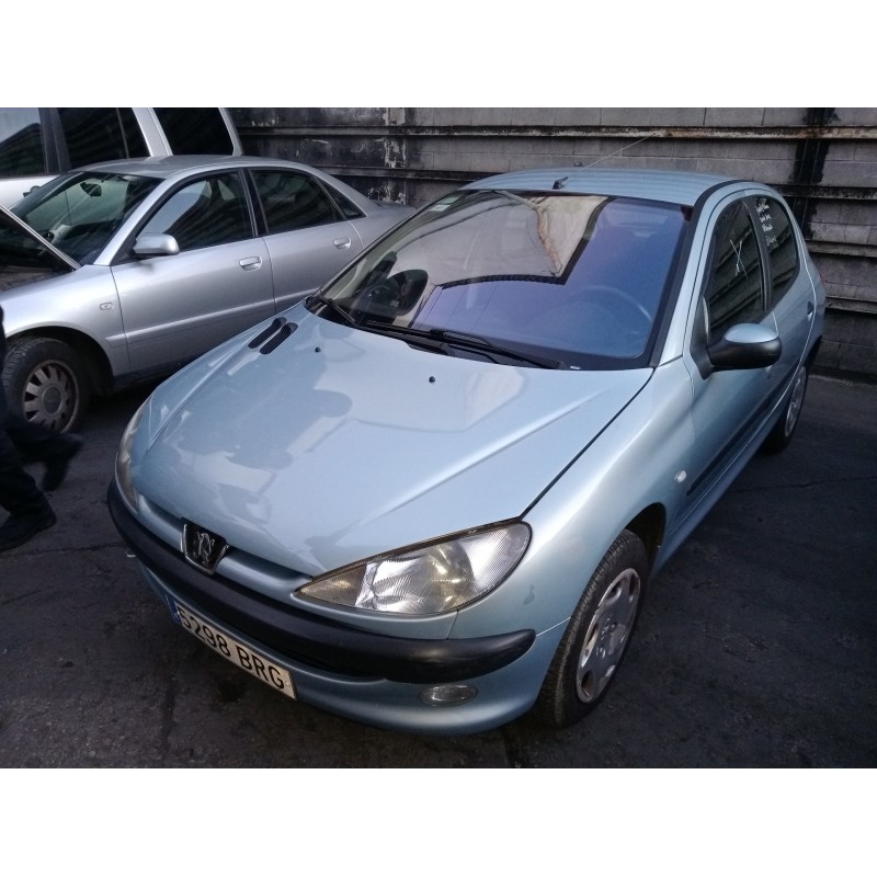 peugeot 206 berlina del año 2001