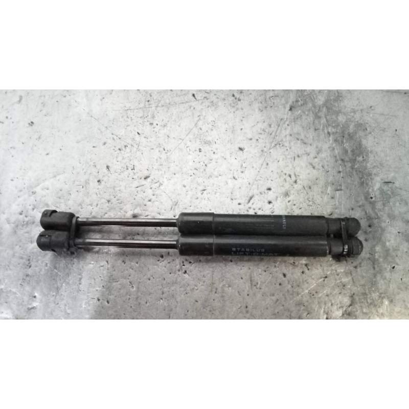 Recambio de amortiguadores capo para renault scenic iii grand dynamique referencia OEM IAM 654700008R  2009