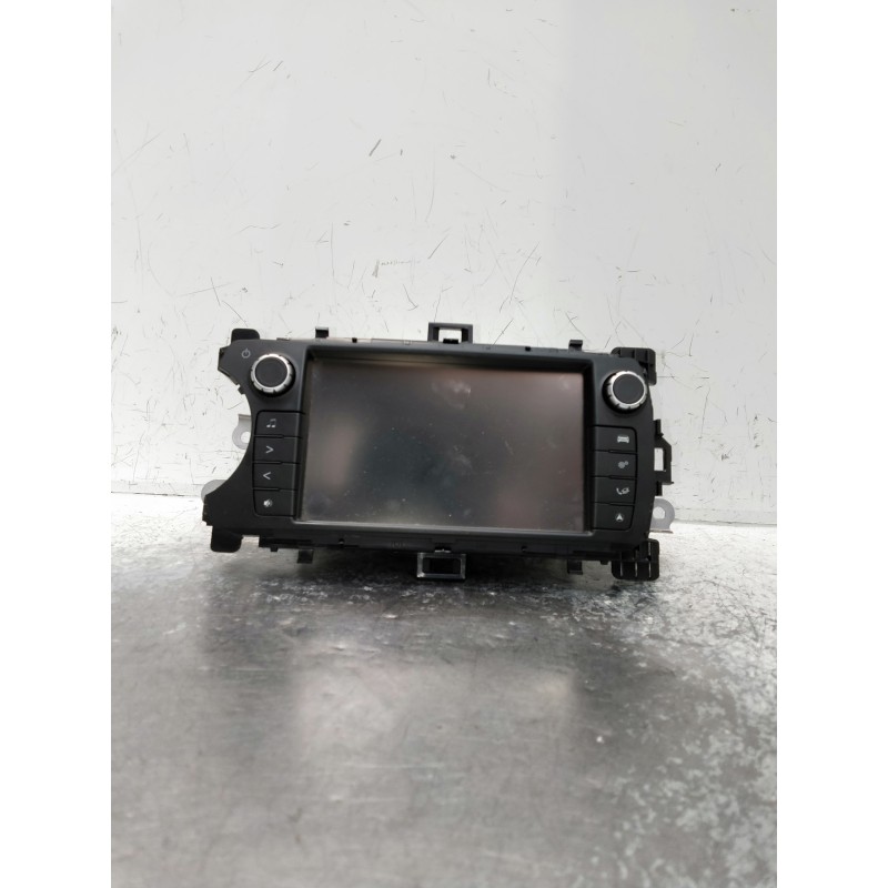 Recambio de sistema audio / radio cd para toyota yaris 1.3 16v cat referencia OEM IAM 861400D100 1380005350B101 